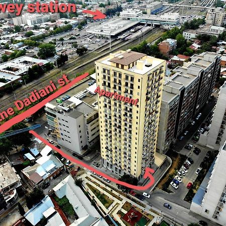ティビリシDadiani Towerアパートメント エクステリア 写真